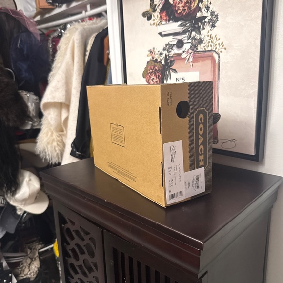 Coach empty box - Picture 2 of 3